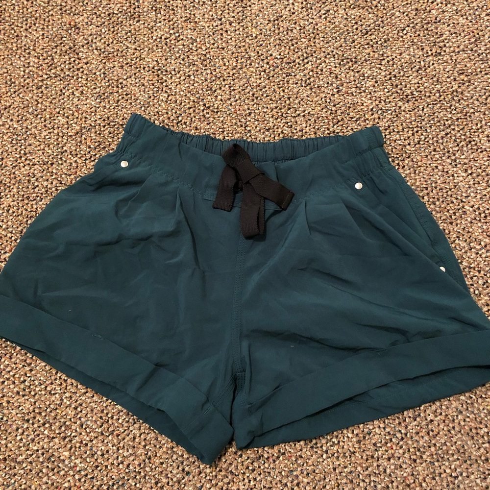 Lululemon shorts, size 4, dark green